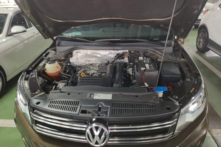 Used Volkswagen Tiguan 2016 280TSI Automatic Two-Wheel Drive Silk Road Comfort Edition Engine Bay