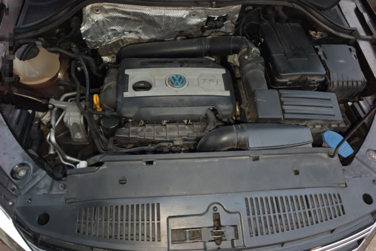 Used Volkswagen Tiguan 2016 300TSI Automatic Two-Wheel Drive Comfort Edition Engine Bay