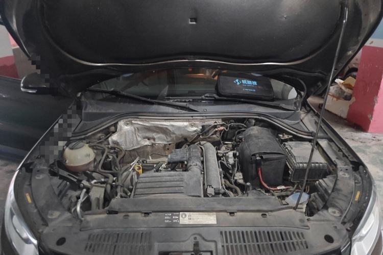 Used Volkswagen Tiguan 2016 280TSI Automatic Two-Wheel Drive Silk Road Comfort Edition Engine Bay
