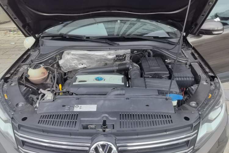 Used Volkswagen Tiguan 2016 300TSI Automatic Two-Wheel Drive Trend Edition Engine Bay