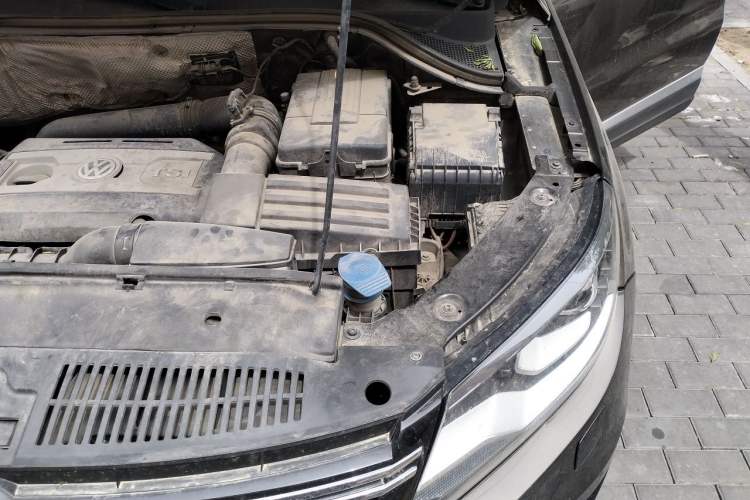 Used Volkswagen Tiguan 2016 330TSI Automatic All-Wheel-Drive Flagship Edition Engine Bay Left