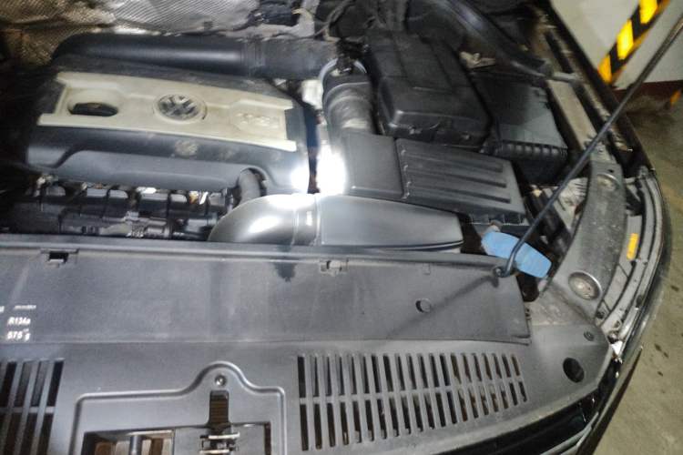 Used Volkswagen Tiguan 2016 300TSI Automatic Two-Wheel Drive Trend Edition Engine Bay Left