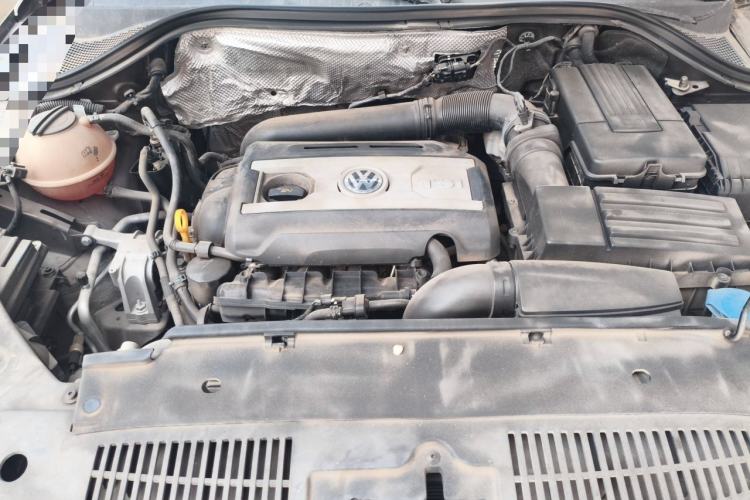 Used Volkswagen Tiguan 2016 300TSI Automatic Two-Wheel Drive Trend Edition Engine Bay