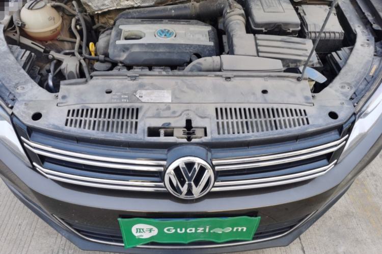 Used Volkswagen Tiguan 2016 300TSI Automatic Two-Wheel Drive Luxury Edition Engine Bay