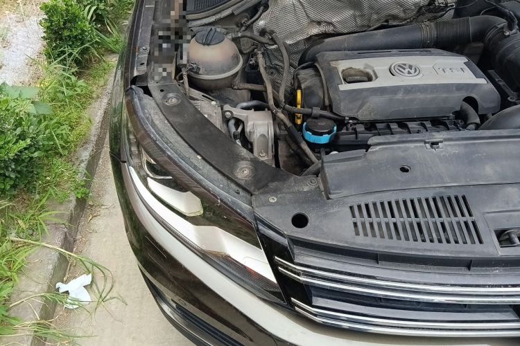 Used Volkswagen Tiguan 2016 330TSI Automatic All-Wheel-Drive Flagship Edition Engine Bay Right