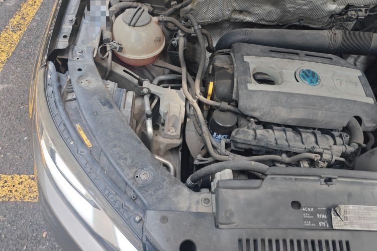 Used Volkswagen Tiguan 2016 300TSI Automatic Two-Wheel Drive Comfort Edition Engine Bay Right