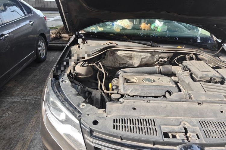 Used Volkswagen Tiguan 2016 300TSI Automatic All-Wheel Drive Fashion Vision Edition Engine Bay Right