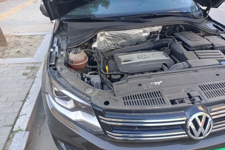 Used Volkswagen Tiguan 2016 300TSI Automatic Two-Wheel Drive Trend Edition Engine Bay Right