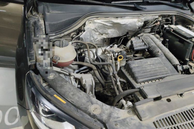 Used Volkswagen Tiguan 2016 280TSI Automatic Two-Wheel-Drive Silk Road Style Edition Engine Bay Right