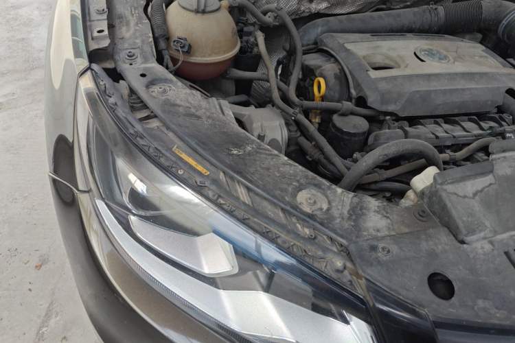 Used Volkswagen Tiguan 2016 300TSI Automatic Two-Wheel Drive Comfort Edition Engine Bay Right