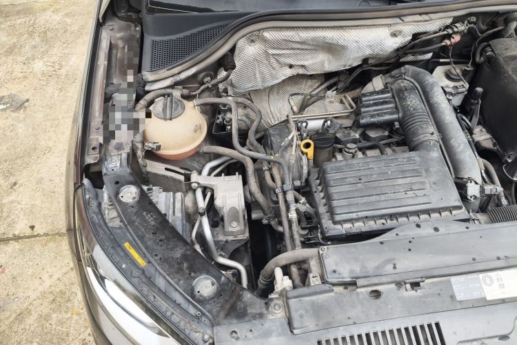 Used Volkswagen Tiguan 2016 280TSI Automatic Two-Wheel-Drive Silk Road Style Edition Engine Bay Right