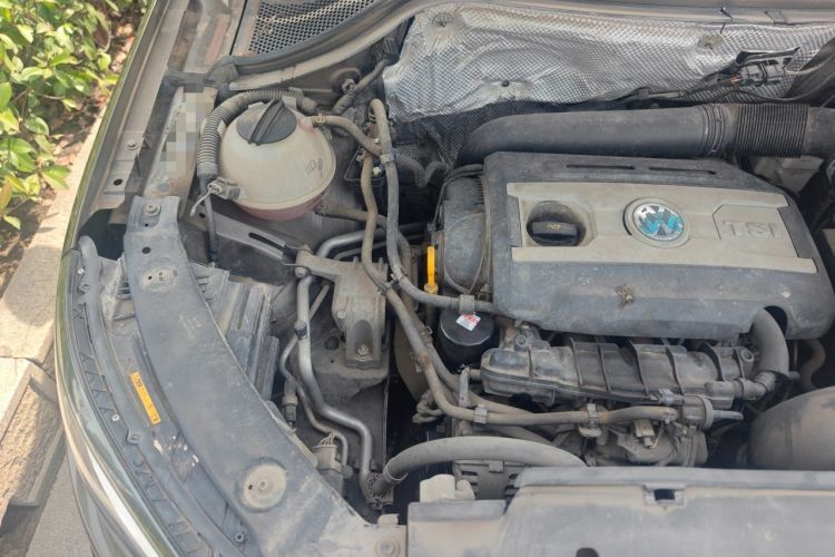 Used Volkswagen Tiguan 2016 300TSI Automatic Two-Wheel Drive Comfort Edition Engine Bay Right