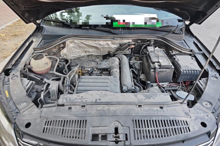 Used Volkswagen Tiguan 2016 280TSI Automatic Two-Wheel-Drive Silk Road Style Edition Engine Bay