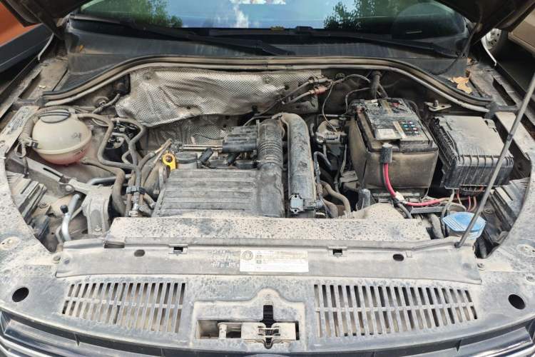 Used Volkswagen Tiguan 2016 280TSI Automatic Two-Wheel Drive Silk Road Comfort Edition Engine Bay