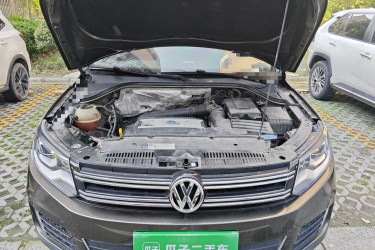 Used Volkswagen Tiguan 2016 300TSI Automatic All-Wheel Drive Luxury Edition Engine Bay