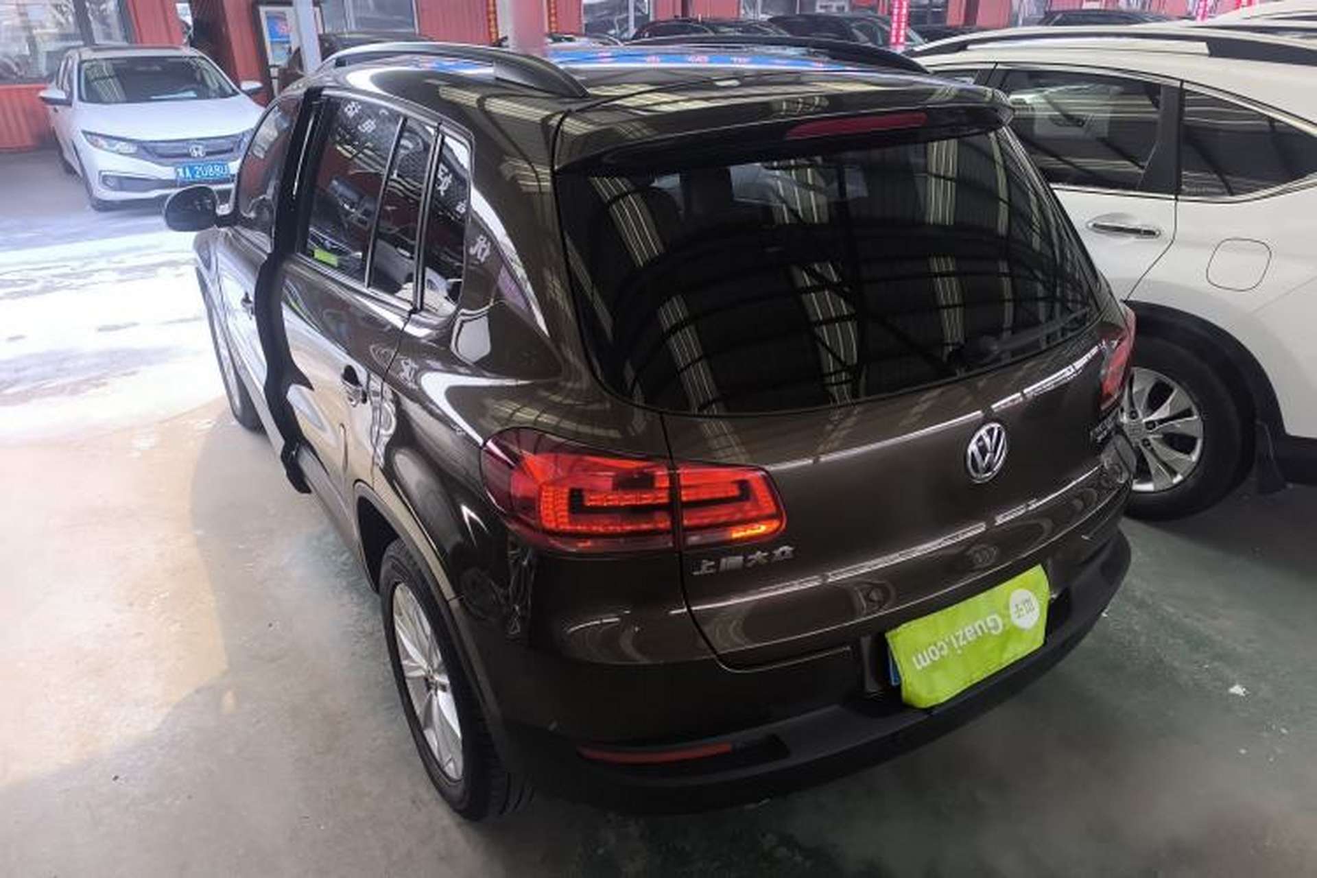 Used Volkswagen Tiguan 2016 300TSI Automatic All-Wheel Drive Fashion Vision Edition Exterior 2