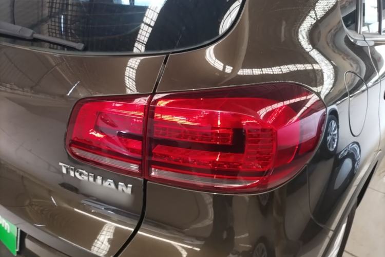 Used Volkswagen Tiguan 2016 280TSI Automatic Two-Wheel-Drive Silk Road Style Edition Exterior 3