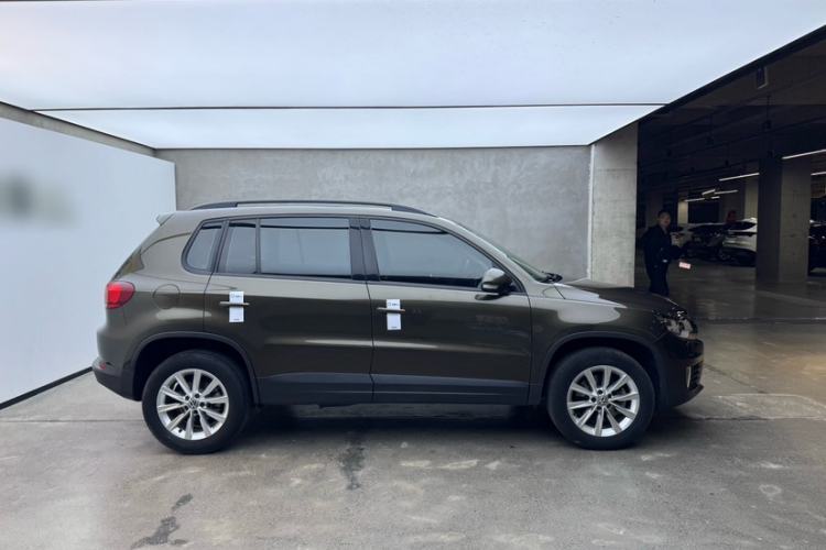 Used Volkswagen Tiguan 2016 280TSI Automatic Two-Wheel-Drive Silk Road Style Edition Exterior 3