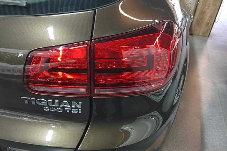 Used Volkswagen Tiguan 2016 300TSI Automatic Two-Wheel Drive Trend Edition Exterior 3