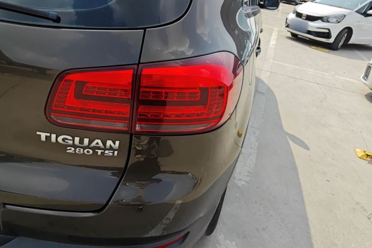 Used Volkswagen Tiguan 2016 280TSI Automatic Two-Wheel-Drive Silk Road Style Edition Exterior 3