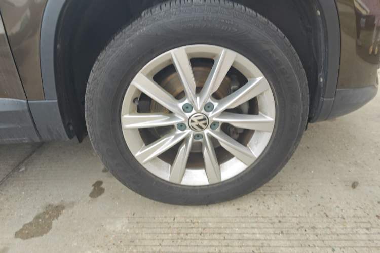 Used Volkswagen Tiguan 2016 300TSI Automatic Two-Wheel Drive Comfort Edition Exterior 4