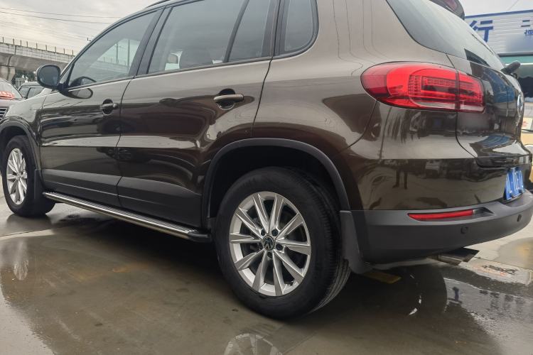 Used Volkswagen Tiguan 2016 280TSI Automatic Two-Wheel-Drive Silk Road Style Edition Exterior 4