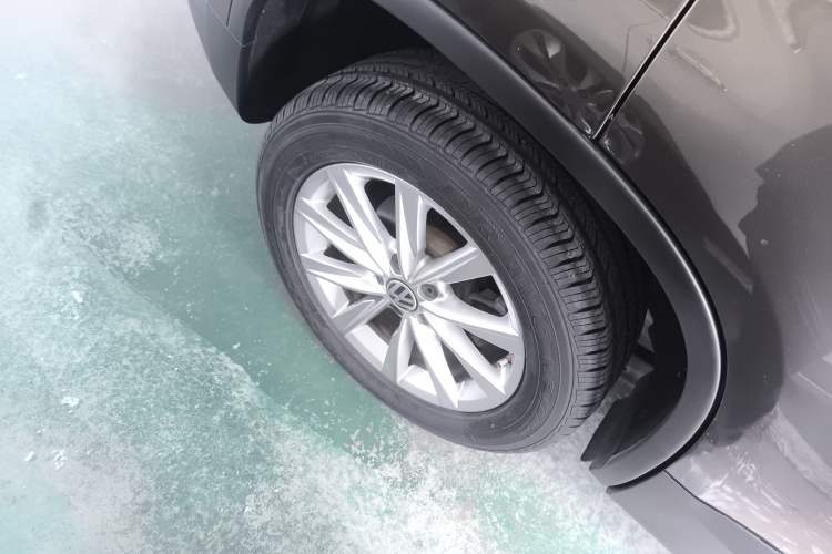 Used Volkswagen Tiguan 2016 300TSI Automatic All-Wheel Drive Fashion Vision Edition Exterior 5