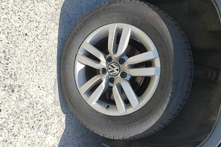 Used Volkswagen Tiguan 2016 300TSI Automatic Two-Wheel Drive Trend Edition Exterior 5