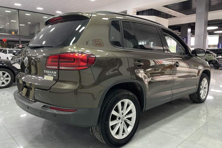 Used Volkswagen Tiguan 2016 280TSI Automatic Two-Wheel-Drive Silk Road Style Edition Exterior 5