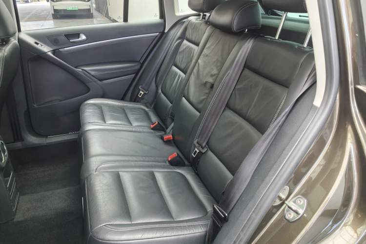 Used Volkswagen Tiguan 2016 300TSI Automatic Two-Wheel Drive Luxury Edition Exterior 6
