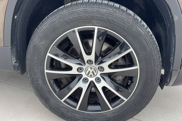 Used Volkswagen Tiguan 2016 300TSI Automatic Two-Wheel Drive Luxury Edition Exterior 8