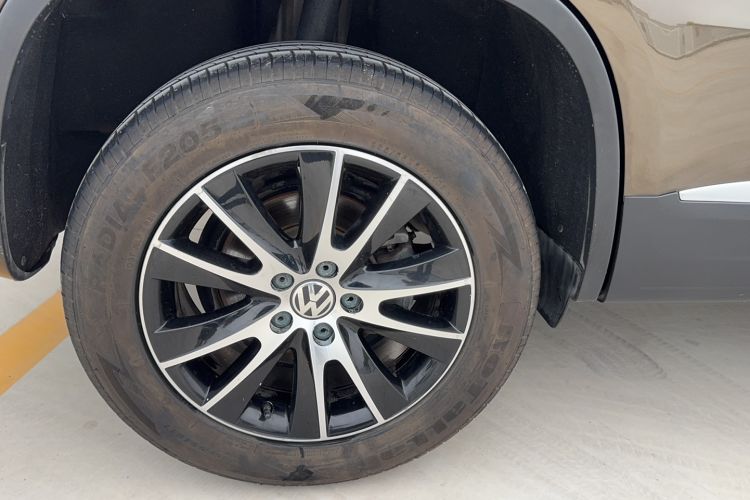 Used Volkswagen Tiguan 2016 300TSI Automatic Two-Wheel Drive Luxury Edition Exterior 9
