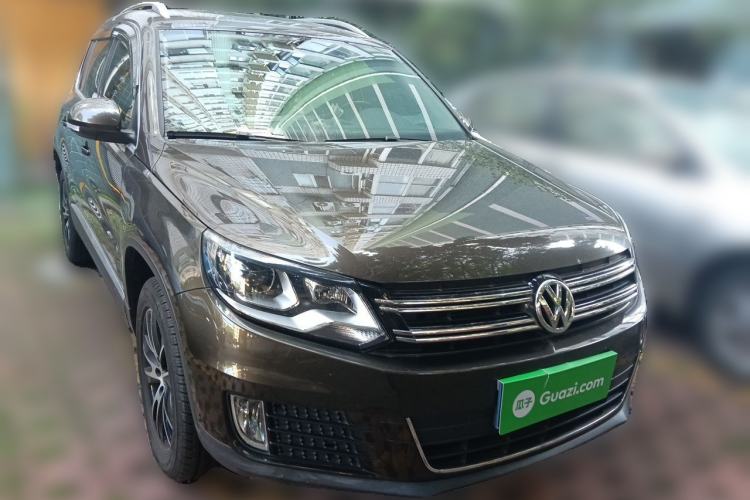 Used Volkswagen Tiguan 2016 300TSI Automatic Two-Wheel Drive Luxury Edition Front Right 45 Deg