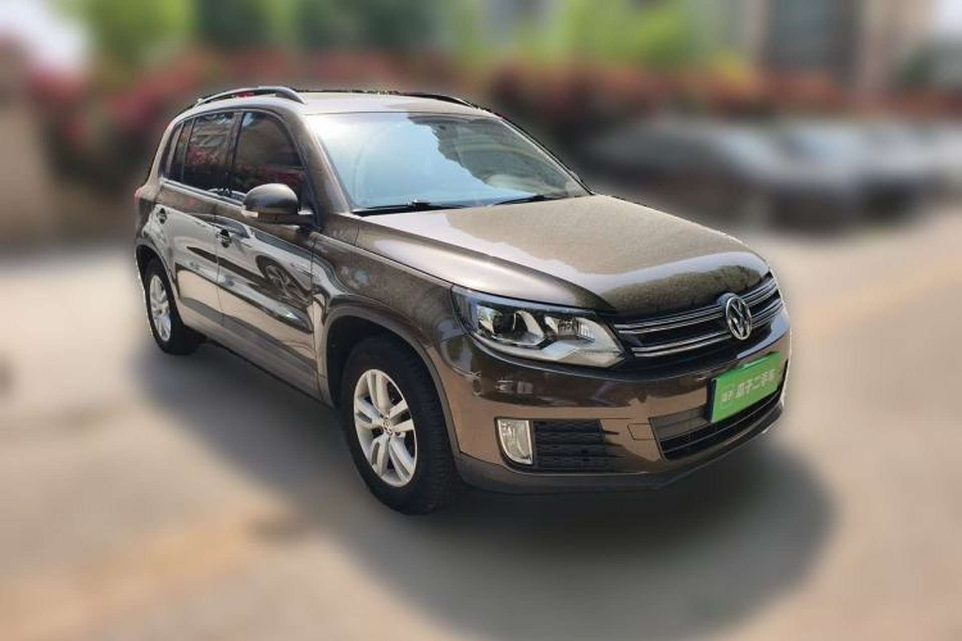 Used Volkswagen Tiguan 2016 300TSI Manual Two-Wheel Drive Trend Edition Front Right 45 Deg