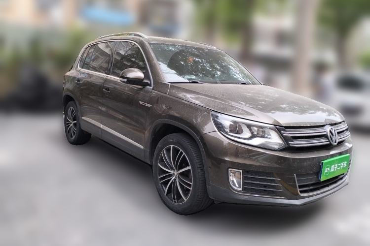 Used Volkswagen Tiguan 2016 330TSI Automatic All-Wheel-Drive Flagship Edition Front Right 45 Deg