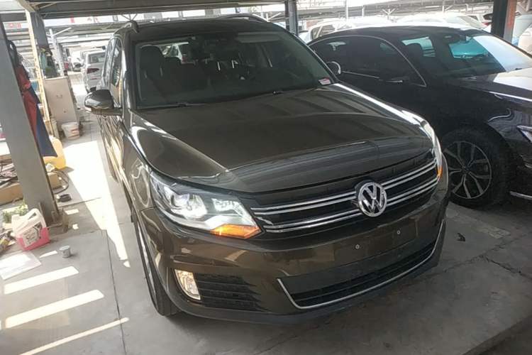 Used Volkswagen Tiguan 2016 300TSI Automatic Two-Wheel Drive Comfort Edition Front Right 45 Deg