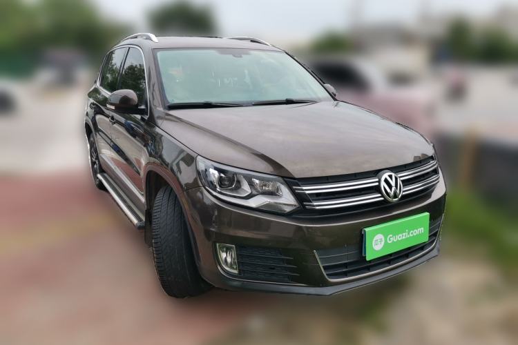 Used Volkswagen Tiguan 2016 300TSI Automatic Two-Wheel Drive Luxury Edition Front Right 45 Deg
