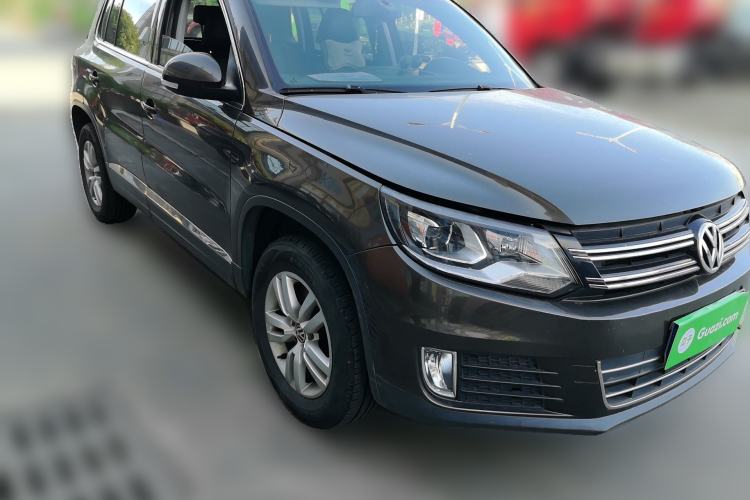 Used Volkswagen Tiguan 2016 300TSI Automatic Two-Wheel Drive Trend Edition Front Right 45 Deg