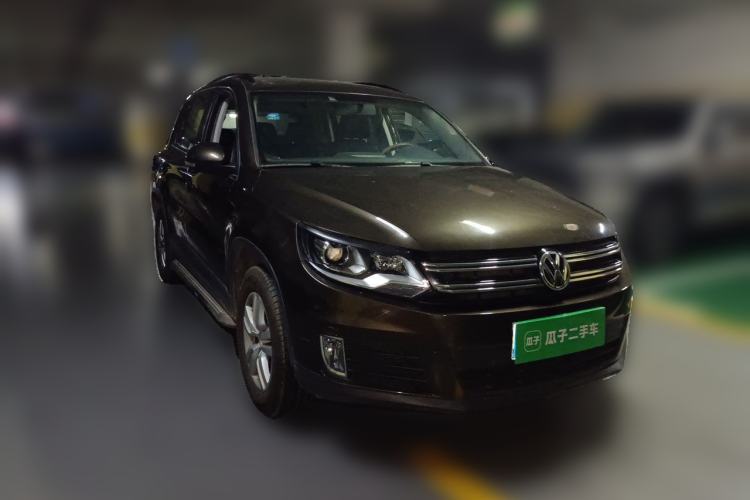 Used Volkswagen Tiguan 2016 300TSI Automatic Two-Wheel Drive Trend Edition Front Right 45 Deg