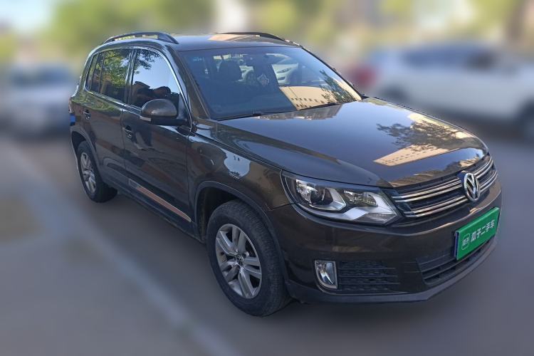 Used Volkswagen Tiguan 2016 300TSI Automatic Two-Wheel Drive Trend Edition Front Right 45 Deg