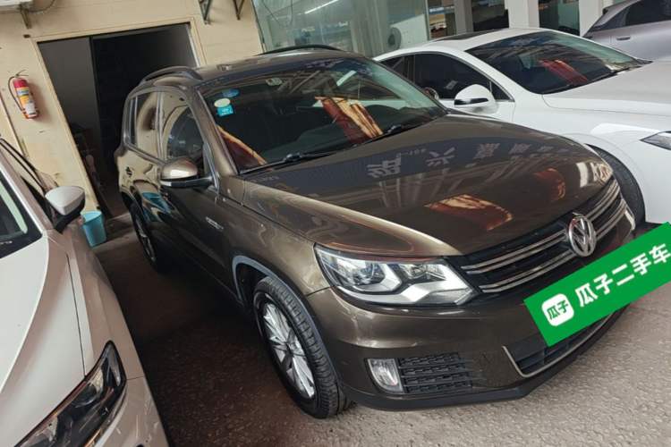 Used Volkswagen Tiguan 2016 300TSI Automatic All-Wheel Drive Fashion Vision Edition Front Right 45 Deg