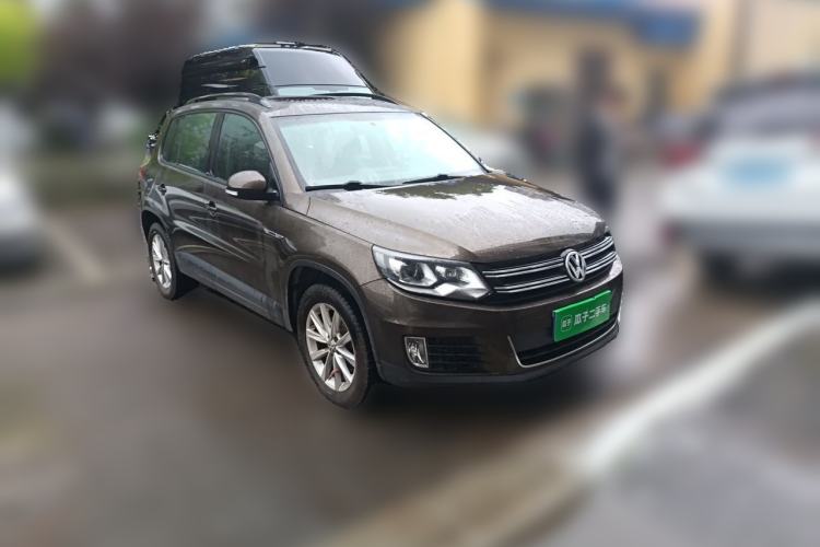 Used Volkswagen Tiguan 2016 300TSI Automatic All-Wheel Drive Fashion Vision Edition Front Right 45 Deg