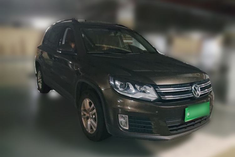 Used Volkswagen Tiguan 2016 300TSI Automatic Two-Wheel Drive Trend Edition Front Right 45 Deg