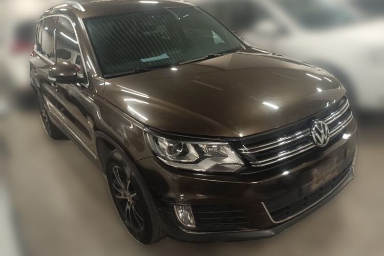 Used Volkswagen Tiguan 2016 300TSI Automatic Two-Wheel Drive Luxury Edition Front Right 45 Deg