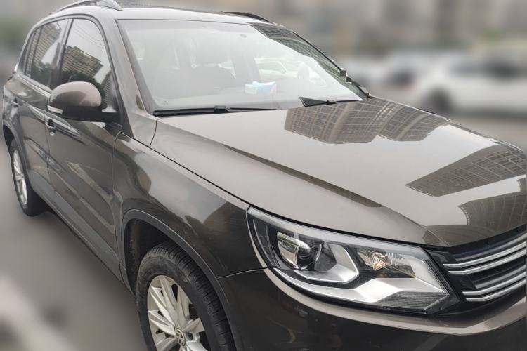 Used Volkswagen Tiguan 2016 280TSI Automatic Two-Wheel-Drive Silk Road Style Edition Front Right 45 Deg