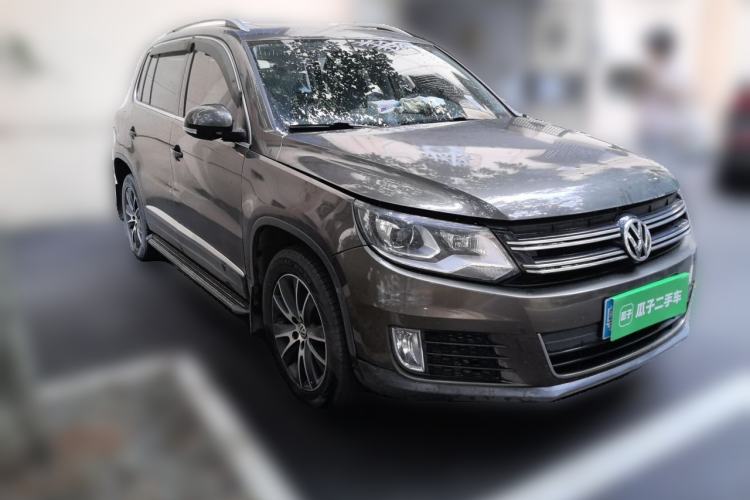 Used Volkswagen Tiguan 2016 300TSI Automatic Two-Wheel Drive Luxury Edition Front Right 45 Deg