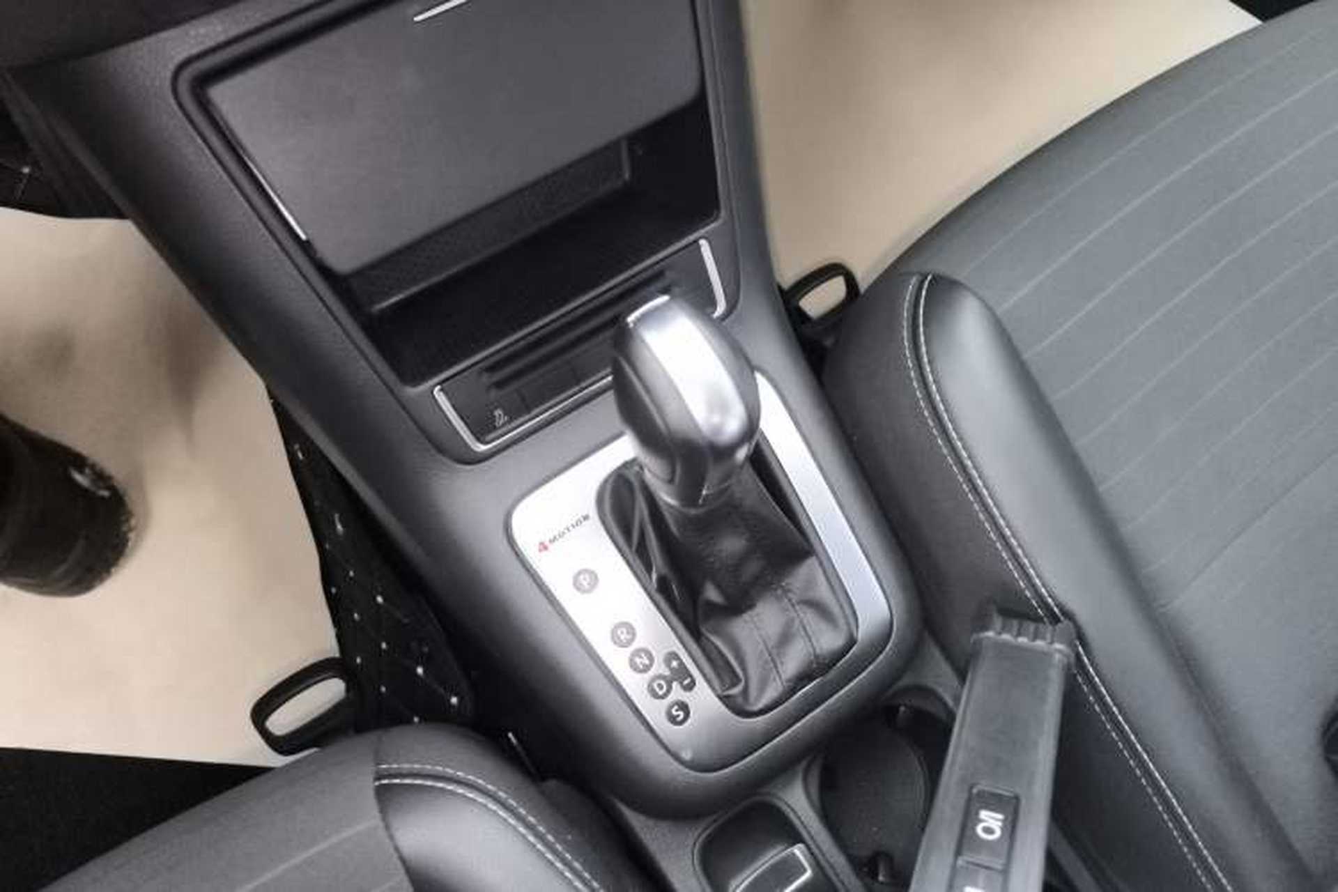 Used Volkswagen Tiguan 2016 300TSI Automatic All-Wheel Drive Fashion Vision Edition Gear Lever