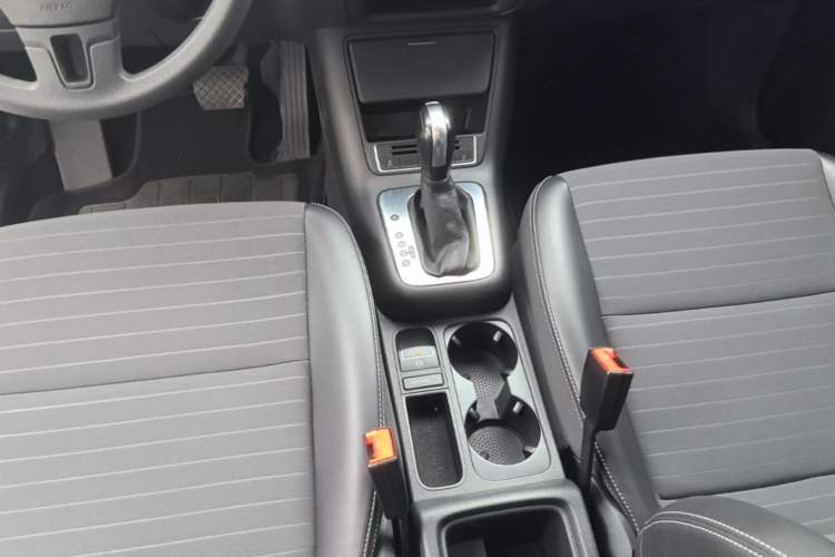 Used Volkswagen Tiguan 2016 300TSI Automatic Two-Wheel Drive Trend Edition Gear Lever