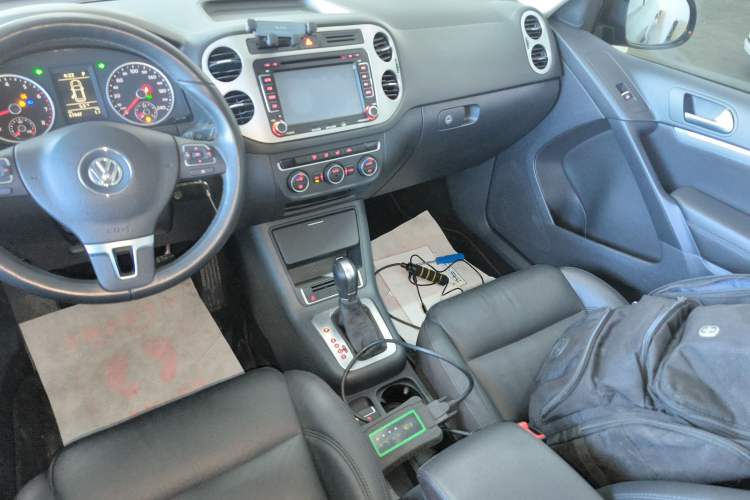 Used Volkswagen Tiguan 2016 300TSI Automatic Two-Wheel Drive Comfort Edition Gear Lever