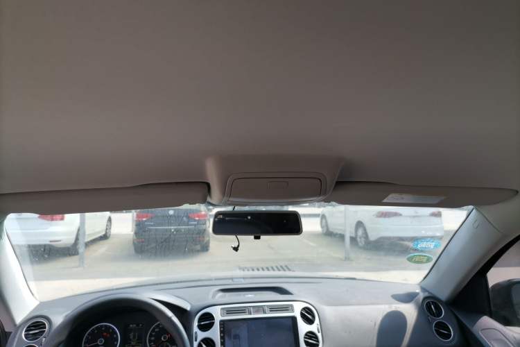Used Volkswagen Tiguan 2016 280TSI Automatic Two-Wheel-Drive Silk Road Style Edition Headliner